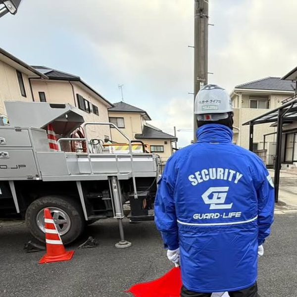 高所作業車での現場作業